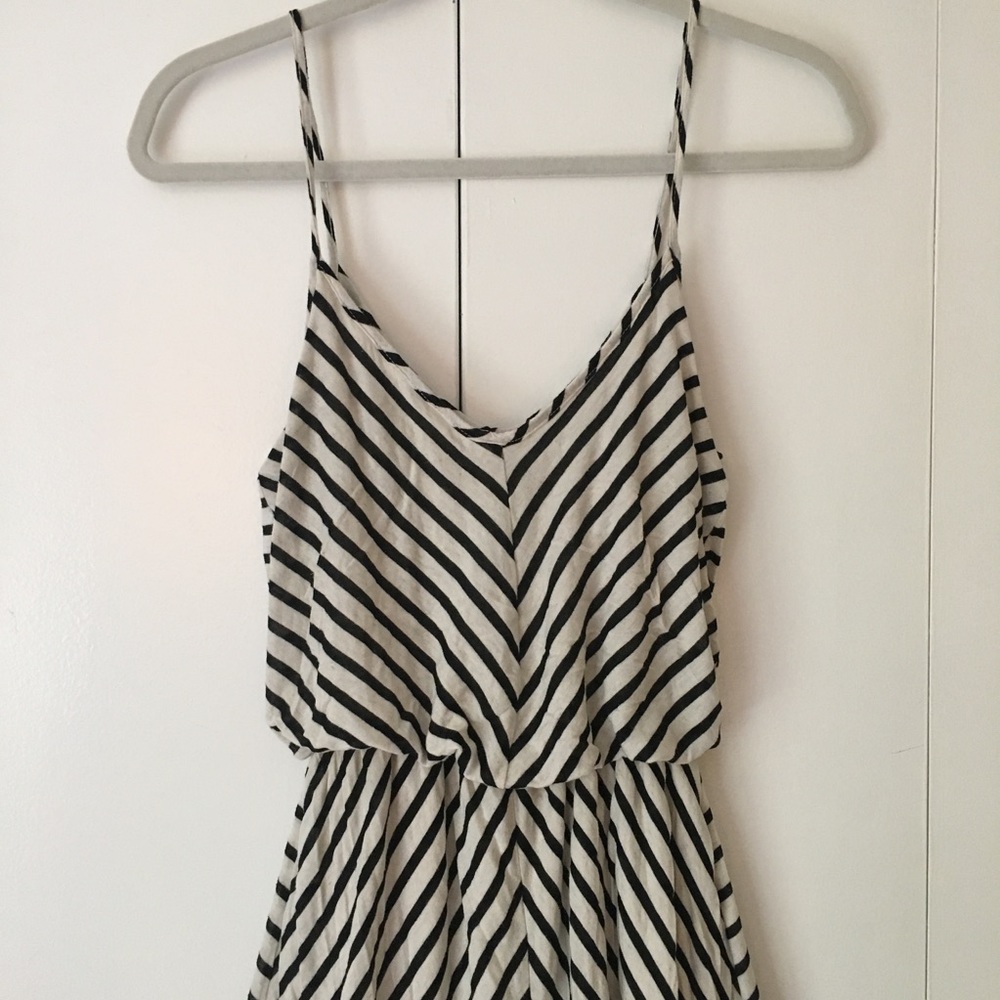 High-low striped v-neck dress! Double lined!